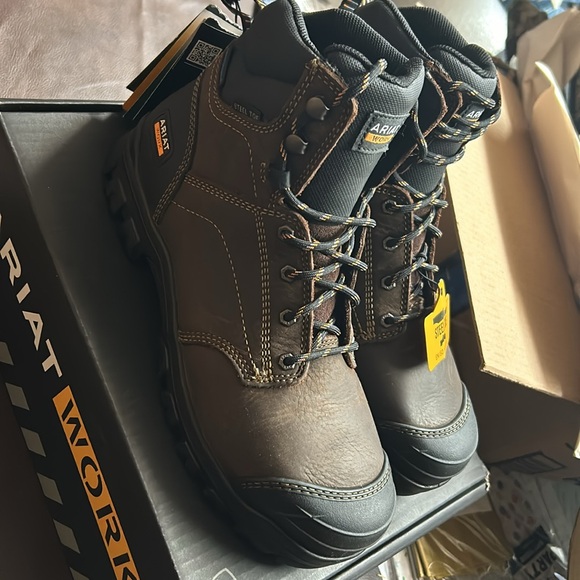 Women’s Ariat Steel Toe Workboots 9.5 b medium - Picture 2 of 3